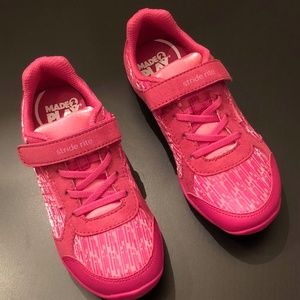 Stride Rite Made to Play Fuchsia Pink Sneakers